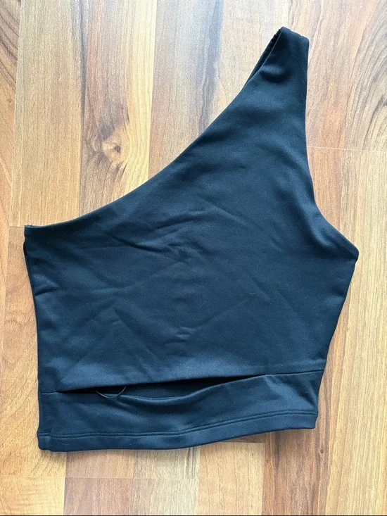 Abercrombie & Fitch Woman’s Size XS Black One-Shoulder Crop Top - Picture 1 of 9